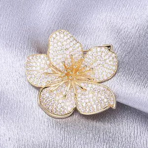 Micro incrustaciones de circón cinco pétalos flor broche joyería de moda flor broches de diamantes completos