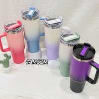 Vente en gros de gobelet en acier inoxydable irisé dégradé de 40oz personnalisé avec poignée classique moderne tasses de voiture de fête en paille isolées sous vide