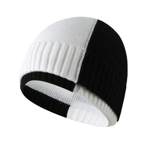 Black And White Knitted Beanie Color Blocked Design Unisex Winter <b>Hat</b> For Autumn And Winter <b>Warm</b> Thickened Style - Product Image 1