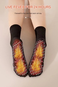 Calcetines magnéticos de masaje de pies con autocalentamiento Turmalina Terapia de moxibustión caliente Producto de suministro de atención médica - Product Image 5