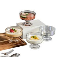 Vente en gros de coupes à glace, yaourt, pudding, snacks, desserts, milkshakes et gobelets en verre pour la maison et les restaurants