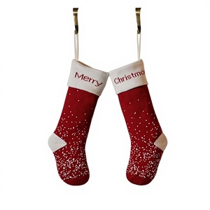 SOLPOP <span class=keywords><strong>Chaussettes</strong></span> de Noël décoratives en peluche tricotée <span class=keywords><strong>avec</strong></span> lettres Joyeux Noël et motif flocon de neige, idéales pour les cadeaux du Père Noël - Product Image 2