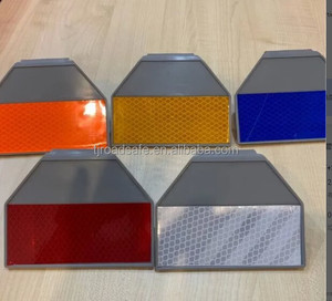 Delineateurs temporaires en plastique pour avertissement routier, panneaux réflecteurs trapézoïdaux pour garde-corps routier - Product Image 3