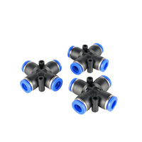 Composants pneumatiques Connecteur rapide et croisé en plastique à quatre voies Pza4/6/8/10/12 pour raccords de tuyauterie efficaces