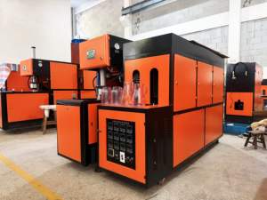 Máquina <span class=keywords><strong>de</strong></span> Moldeo por Soplado por Estiramiento <span class=keywords><strong>de</strong></span> 2 Cavidades para Teteras con Asa, Máquina <span class=keywords><strong>de</strong></span> Soplado <span class=keywords><strong>de</strong></span> PET Semiautomática - Product Image 5