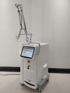 Appareil professionnel de soin de la peau fractionnel pour salon, équipement esthétique de rajeunissement du visage - Product Image 6