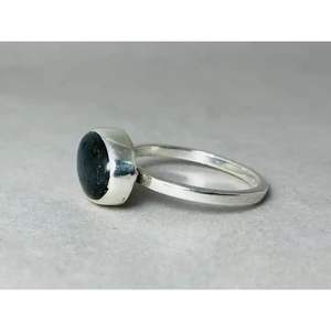 925ดีไซเนอร์แหวนเงินสเตอร์ลิงเครื่องประดับเงินอัญมณีสีฟ้าสไตล์ลาบราดอไรต์น่ารักแบบมีระดับขายส่งตัวเลือก - Product Image 4