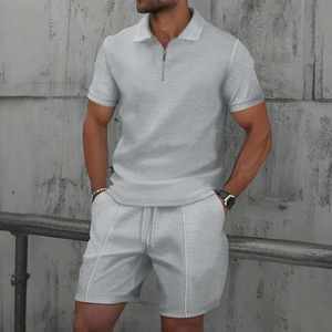 Conjunto de Dos Piezas para Hombre, Estilo Europeo y Estadounidense, Nuevo para Verano, Color Liso, Cierre de Cremallera, Solapa, Manga Corta, Pantalones Cortos - Product Image 4