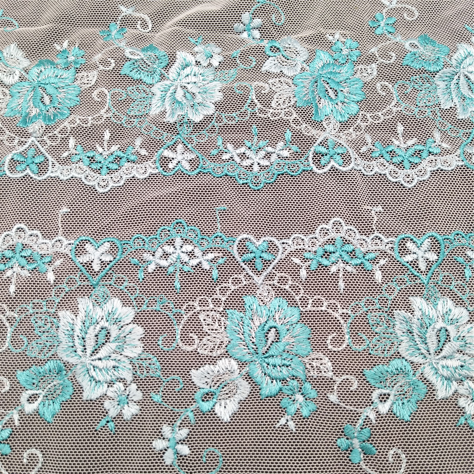 สีน้ำเงิน