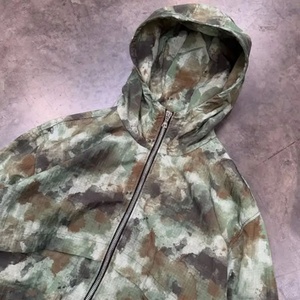 Chaqueta Cortavientos Masculina con Bolsillos Cargo, Lavado Ácido Decolorado al Sol, Estilo Urbano, Fabricante, Sudadera con Capucha, Corte Holgado, Doble Cara - Product Image 4