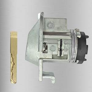 Land Rover Freelander 2 Cylindrical <b>Lock</b> Cylinder LH202M2 Left Door <b>Lock</b> Replacement Part With 1 <b>Key</b> Light Grey - Product Image 3