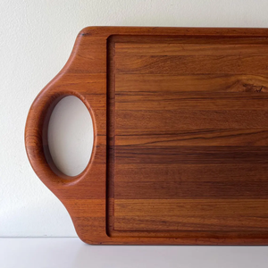 <span class=keywords><strong>Plateau</strong></span> en teck sculpté <span class=keywords><strong>de</strong></span> style danois moderne - Planche à découper - Product Image 5