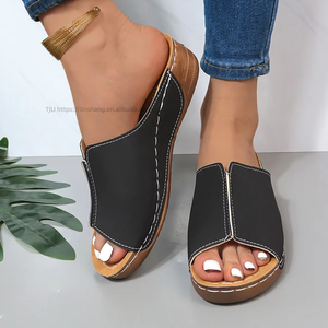 Comfortable One-Step Fashion Slippers for Ladies New Fish Mouth Large Slope Heel Platform Simple Lightweight Sandals for Women - Product Image 3