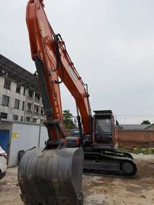 Excavadora de cadenas Doosan DX260LC usada de 26 toneladas, bien mantenida, para proyectos de minería y movimiento de tierras, con certificación CE EPA, en stock. - Product Image 3