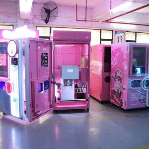 Machine à glaces molles entièrement automatique en acier inoxydable, best-seller, écran tactile 32 pouces, options de paiement multiples, 24h/24 et 7j/7 - Product Image 3