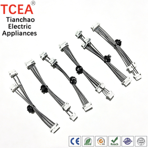 Faisceau de câbles de circuit imprimé de feux arrière personnalisé FLR9Y-B 0,35 mm² avec boîtier A-P20045U-10-W et borne A-T20045UPS-2 pour usine automobile - Product Image 1