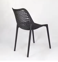 Venta al por mayor nórdico moderno negro exterior Patio terraza silla PP comedor plástico sillas apilables Silla apilable para restaurante café