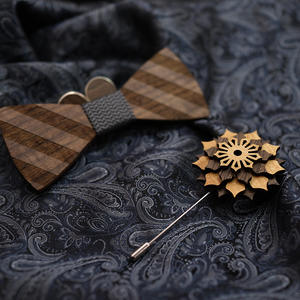 Nouvelle Broche en <span class=keywords><strong>Bois</strong></span> de Noyer Noir 2026 pour Chemises de Mariage Homme, Épingles de Revers Unisexe en <span class=keywords><strong>Bois</strong></span> d'Érable de Haute Qualité pour Costumes Homme - Product Image 4