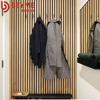 Design moderne de panneaux à lattes en PET pour l'intérieur des ascenseurs, la décoration des cabines d'ascenseurs et les petits espaces
