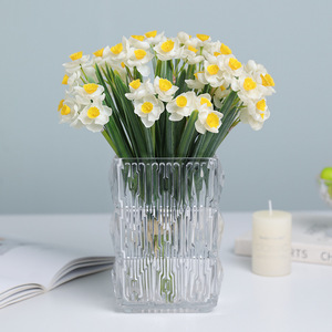 Fleurs artificielles en soie Ruilisi, narcisses, 3 branches, blanc et jaune, décorations pour la maison et les mariages - Product Image 1