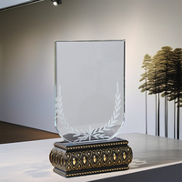 Trophée en verre personnalisé K9 Prix en cristal blanc bon marché Souvenir gravé à base noire utilisé