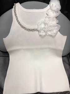 Fotos reales Sparkle Diamonds Flowers Stitch Mujeres Camiseta sin mangas de punto 2025 Verano Nuevo Chaleco sin mangas Punto Camisola Crop Top - Product Image 6