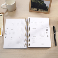 Agenda hebdomadaire A5 personnalisé 2026 avec logo sur mesure, suivi des objectifs, carnet de notes et journal académique personnalisé