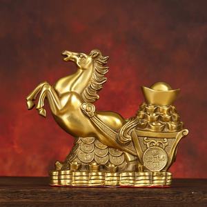 Decoración Artesanal de Caballo y Carruaje: Caballo que trae riqueza, ingotes que atraen cien riquezas, obra maestra. - Product Image 2