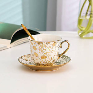 Moderno stile Vintage europeo in ceramica osso caffè e tazza da tè con piattino per uso domestico e regalo - Product Image 4