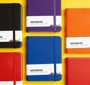 Carnet de notes A5 en cuir PU rigide avec logo personnalisé en relief, ligné, avec bande élastique – Vente en gros 2026 - Product Image 1