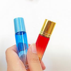 Vente en gros de flacons roll-on en verre vides colorés de 10 ml, 5 ml, 6 ml, 8 ml, 10 ml, ambrés, bleus, transparents, mini flacons roll-on ambrés pour parfum - Product Image 6