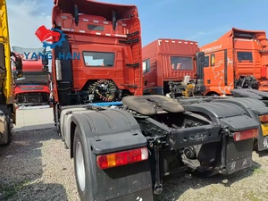 Camión Tractor <span class=keywords><strong>de</strong></span> Eje Único FAW Usado 4x2, Cabeza Tractora para Contenedores <span class=keywords><strong>de</strong></span> Carga en Venta - Product Image 3