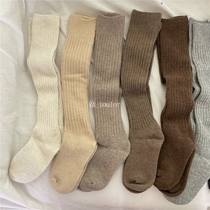 Chaussettes <span class=keywords><strong>en</strong></span> laine IOULOR pour <span class=keywords><strong>femme</strong></span>, style japonais, hauteur genou, couleur café, épaisses, double tricot, vente <span class=keywords><strong>en</strong></span> gros - Product Image 2
