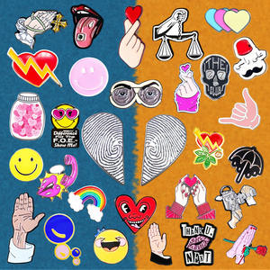 Autocollant de téléphone en métal populaire sur les réseaux sociaux pour les <span class=keywords><strong>questions</strong></span> tristes, modèle de badge - Product Image 2