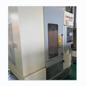 사용 대만 중국 브랜드 CHEVALIER Vmc650 BT40 3 축 선형 가이드 CNC 밀링 센터 기계 Fanuc 컨트롤러