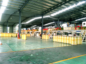 Çin tedarikçisi üretici yeni ürün 45 Mic 1280 mm 4000 M BOPP yapıştırıcı sakız Jumbo rulo koli bandı - Product Image 4