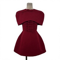 Robe courte de soirée plissée évasée en cachemire avec col cape, sans bretelles, taille froncée, coupe trapèze pour femme