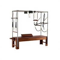 Machine de Pilates Cadillac en bois de chêne massif sur mesure, design écologique et sain pour studio de Pilates avec garantie de 3 ans sur le cadre
