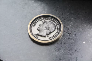 Máy cắt <span class=keywords><strong>laser</strong></span> nhỏ 20w30w50w60w80w100w, máy khắc <span class=keywords><strong>laser</strong></span> sợi quang dùng cho trang sức, kim loại, phi kim loại, làm mát bằng khí - Product Image 4