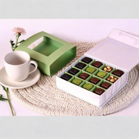 Boîte d'emballage personnalisée en carton rigide blanc avec couvercle rabattable pour chocolats truffés, vide, avec séparateur pour bonbons, biscuits, desserts