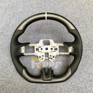 Volant RPPF en fibre de carbone forgé<span class=keywords><strong>e</strong></span> avec garniture pour <span class=keywords><strong>Ford</strong></span> <span class=keywords><strong>Mustang</strong></span> <span class=keywords><strong>GT</strong></span> EcoBoost 2018-2023 Volant <span class=keywords><strong>Mustang</strong></span> - Product Image 1