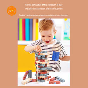 Familia jugando dominó educativo aventura de madera para niños pequeños apilando bloques de construcción a la venta - Product Image 3