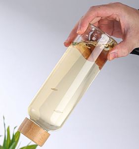 Botella de Agua de Vidrio de 18 Onzas con Tapa de Madera - Reutilizable, Apta para Hacer Smoothies y Jugos - Product Image 5