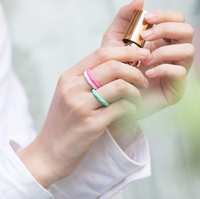 OKSILICON Bagues de sport empilables minces pour femmes Bandes de mariage en silicone avec diamant Bague en silicone personnalisée en forme de O Bague de conception simple