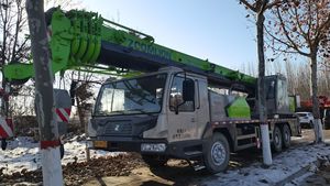 مبيعات المصنع مباشرة Zoomlion ZTC300V <span class=keywords><strong>30</strong></span> طن رافعة شاحنة جميع التضاريس رافعة شاحنة مستعملة - Product Image 5