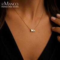 Collier EManco en acier inoxydable doré avec pendentif lettre A en bloc et cœur, chaîne fine, bijoux minimalistes personnalisés
