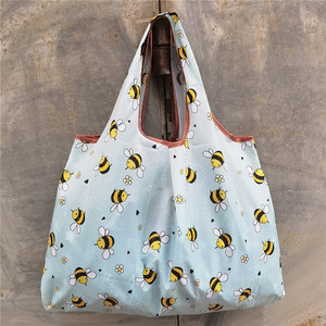 Sac publicitaire pliable grand format <span class=keywords><strong>en</strong></span> nylon imperméable, recyclable et écologique, motif dessin animé japonais, idéal pour le shopping, le rangement et les voyages - Product Image 1