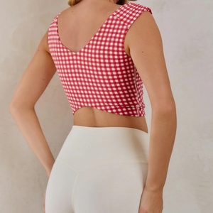 Custom Plaid Cropped Yoga <b>Top</b> Private Label Activewear Manufacturer <b>Checkered</b> Print Seamless Yoga Wear Fitness Clothing Supplier - Product Image 2