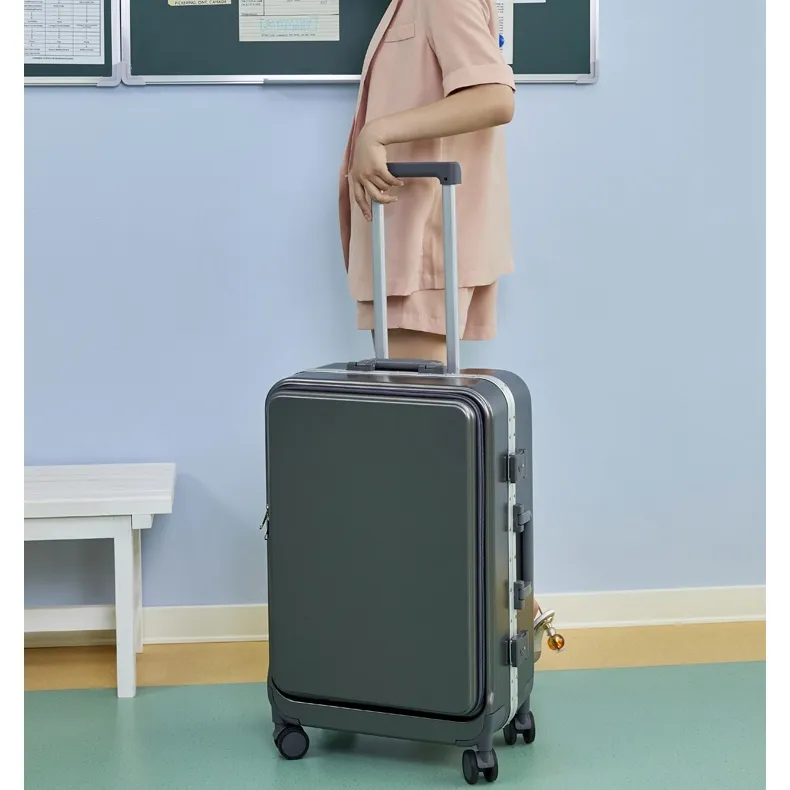 新しいデザイナーハードシェルABSPCトラベルバッグラゲッジスーツケースセットトラベルスーツケース