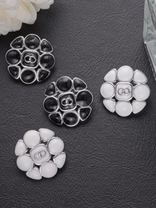 Thân thiện với môi hợp kim kẽm mạ Shank nút với men trắng trang trí thời trang phụ kiện may mặc - Product Image 6